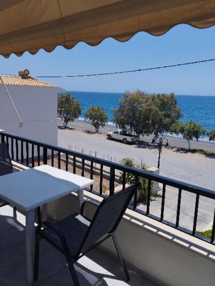 Eirini Apts On The Beach Psari Forada Exterior photo