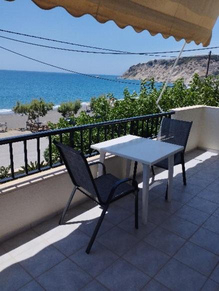 Eirini Apts On The Beach Psari Forada Exterior photo